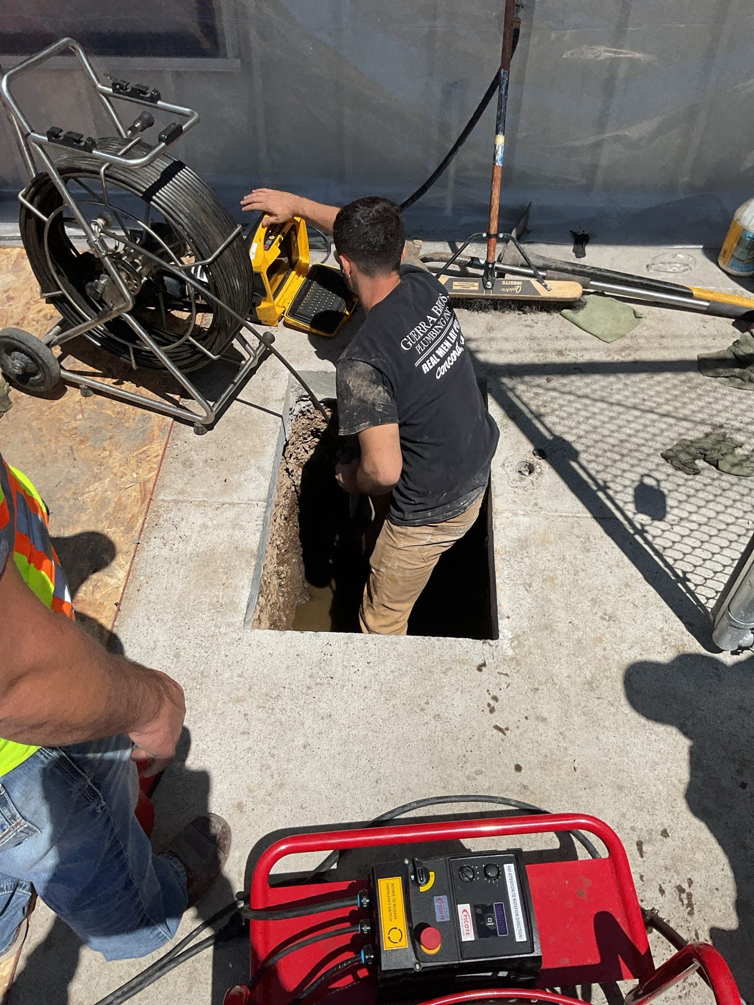 Guerra Bros. Plumbing technician on the job in Concord, CA